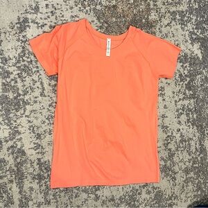 NWOT Athleta Momentum Seamless Tee—XL